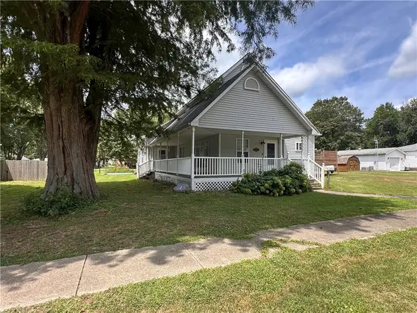 705 S Maple Street, Pana, IL 62557