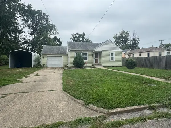 414 Sutherland Avenue, Paris, IL 61944
