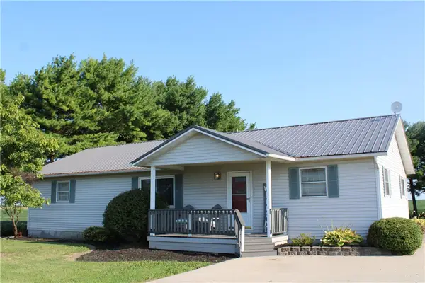 1795 E 1600 North Road, Shelbyville, IL 62565