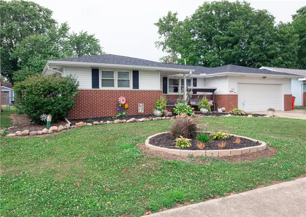 2404 Essex Avenue, Mattoon, IL 61938