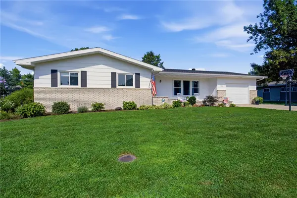 106 S Reynolds Street, Altamont, IL 62411