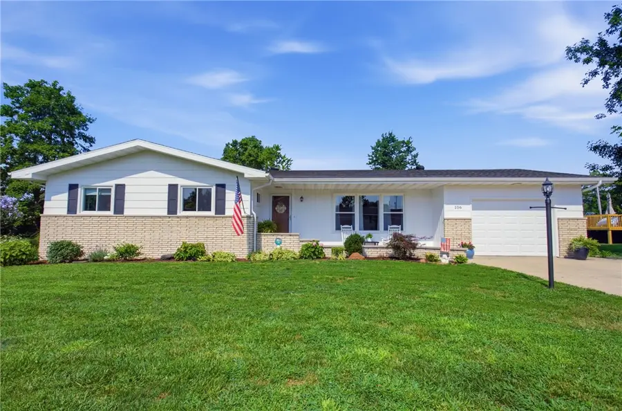 106 S Reynolds Street, Altamont, IL 62411 - #2