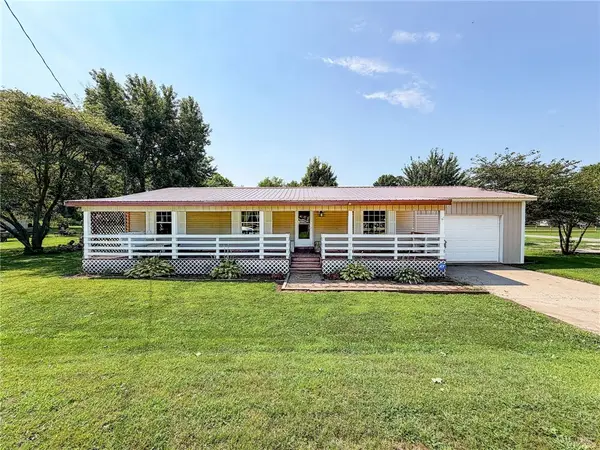 20566 Francis Drive, Lawrenceville, IL 62439