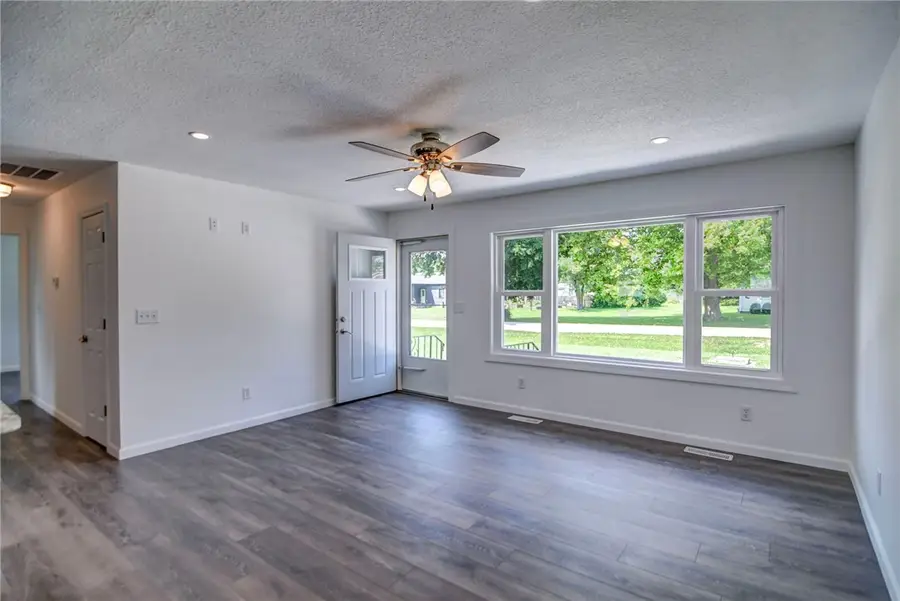 1952 S Westgate Drive, Decatur, IL 62521 - #3