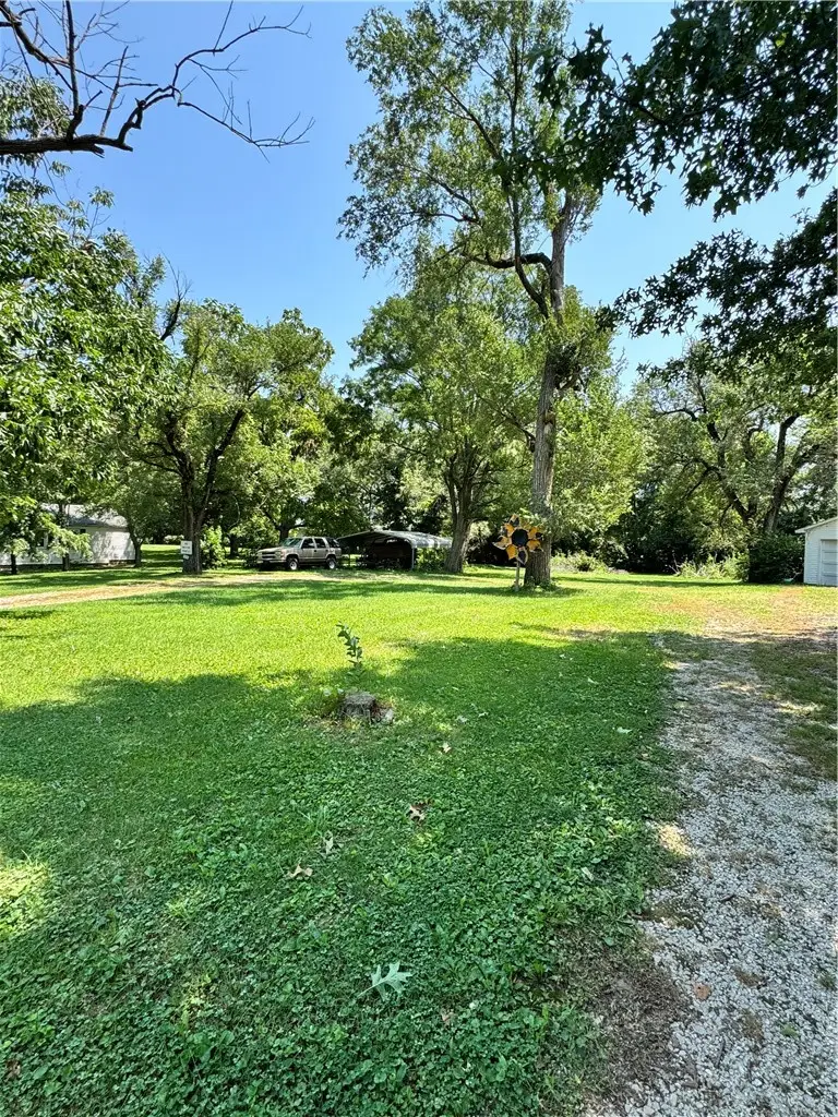 154 S Sunnyside Road, Decatur, IL 62522 - #2