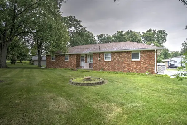 3432 Desert Inn Road, Decatur, IL 62526