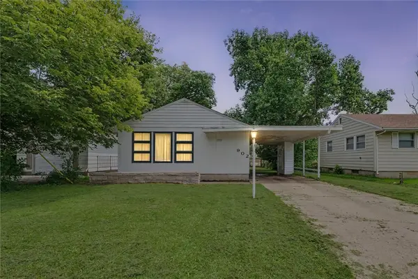 902 S Belmont Avenue, Decatur, IL 62521