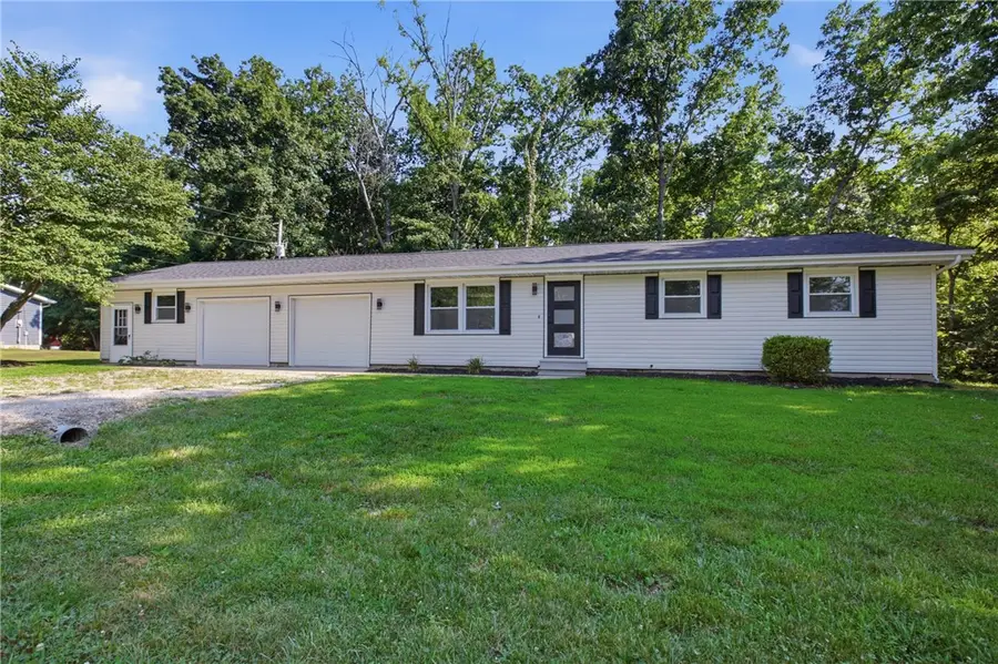 9394 E Nees Avenue, Effingham, IL 62401 - #2