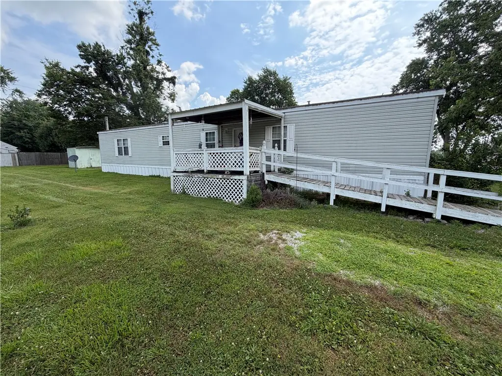 514 E Lamotte Street, Palestine, IL 62451 - #1
