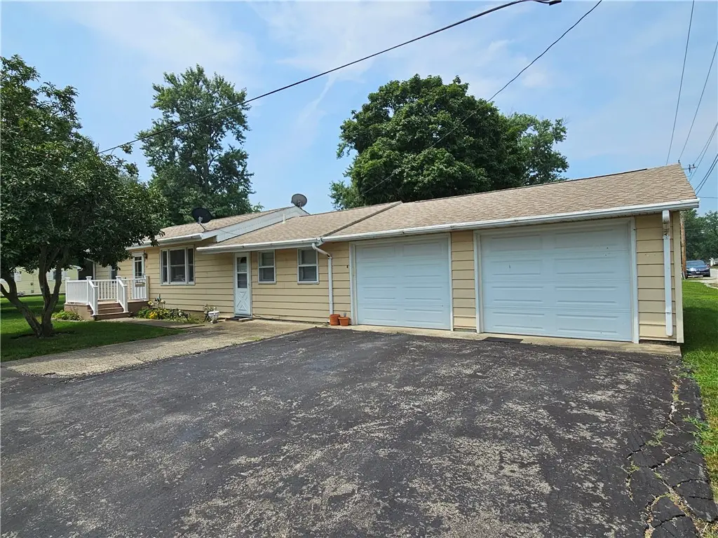 701 S Madison Street, Sullivan, IL 61951 - #1