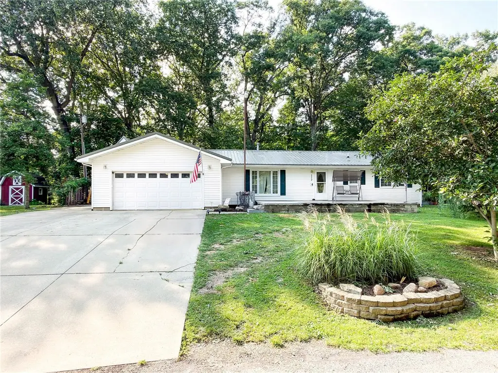 112 Valley Road, Marshall, IL 62441 - #1