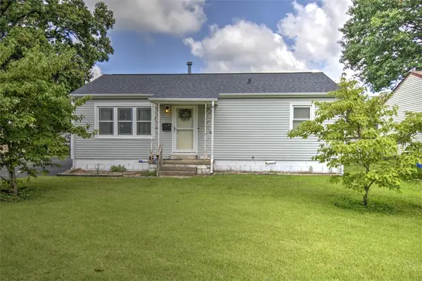 1418 W Cushing Street, Decatur, IL 62526