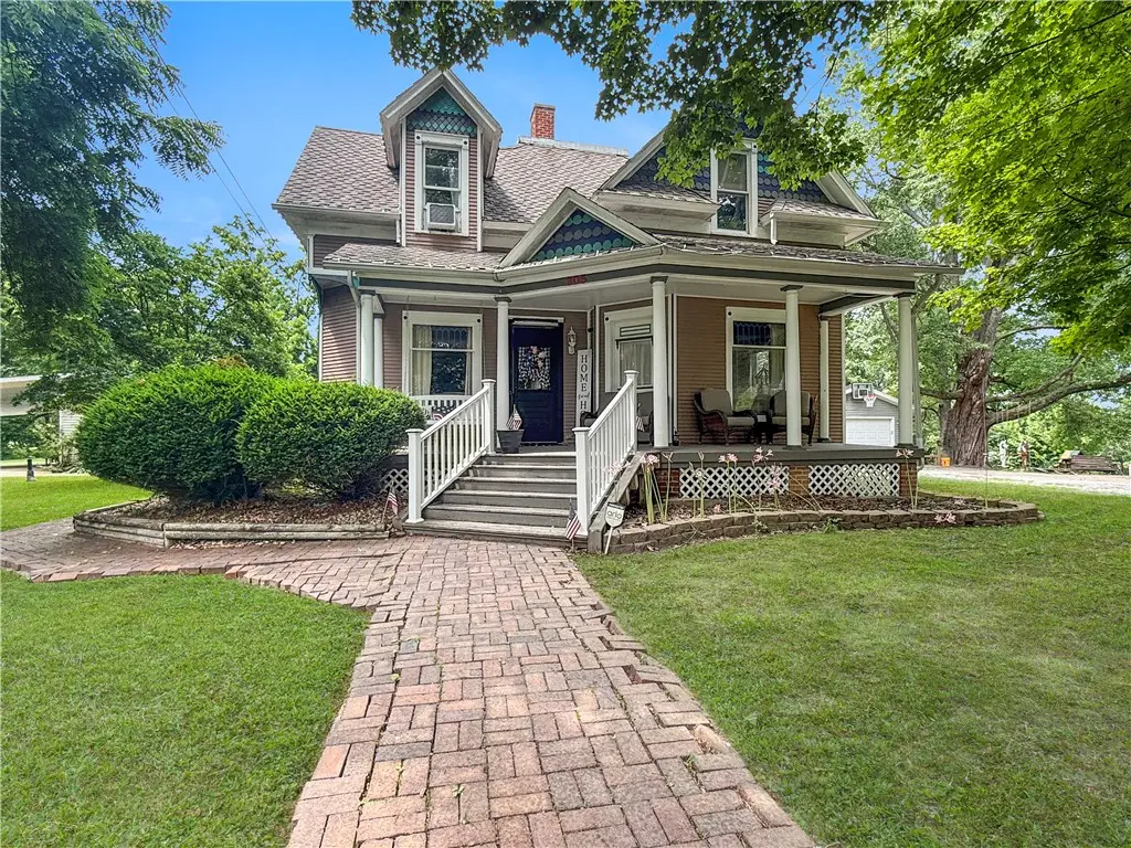 305 S Division Street, Westfield, IL 62474 - #1