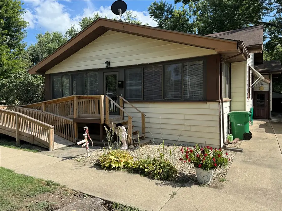 311 W 5th Street, Pana, IL 62557 - #3