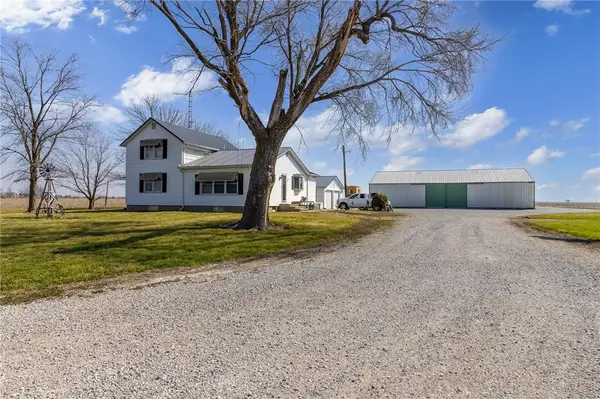 7634 N 1st Street, Altamont, IL 62411