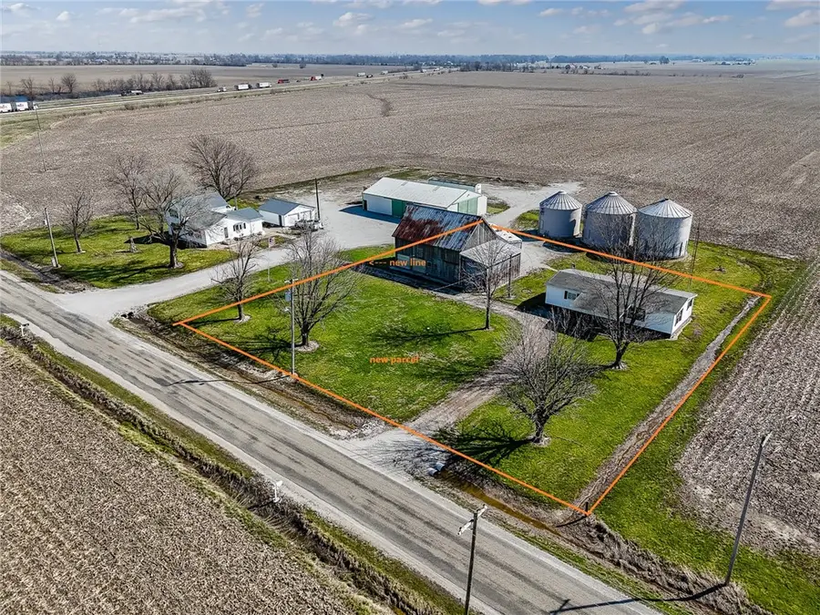 7676 N 1st Street, Altamont, IL 62411 - #2