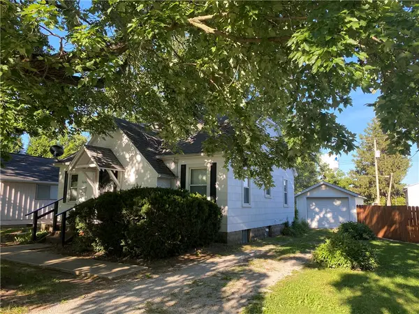 1606 10th Street, Charleston, IL 61920