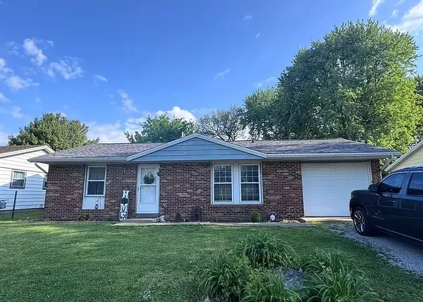 901 W Elizabeth Street, Paris, IL 61944