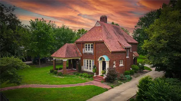 165 N Park Place, Decatur, IL 62522