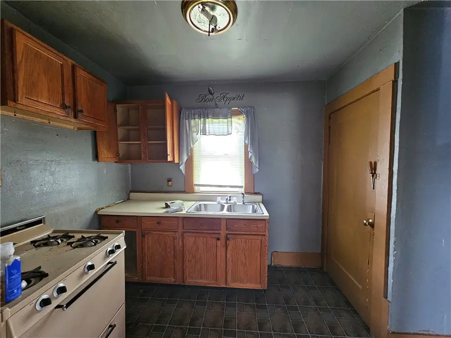 1746 Locust Street, Decatur, IL 62521 - #3