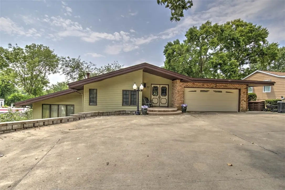 77 Oak Ridge Drive, Decatur, IL 62521 - #1