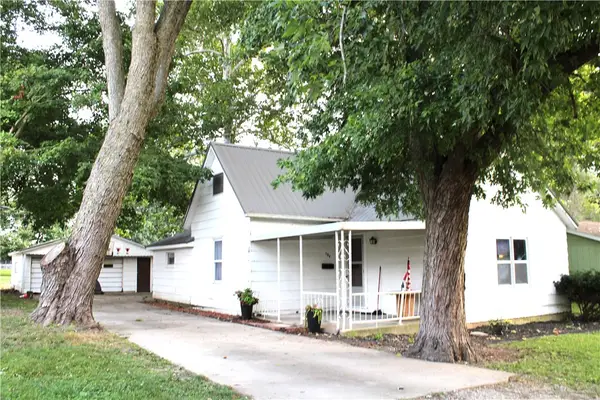 704 W South 3rd Street, Shelbyville, IL 62565