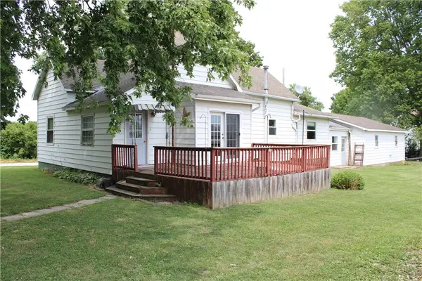 390 W 2nd Street, Westervelt, IL 62565
