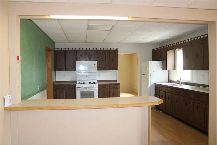 390 W 2nd Street, Westervelt, IL 62565 - #3