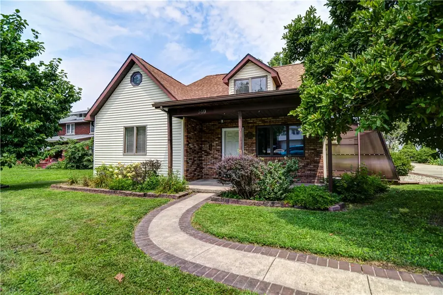 540 W Main Street, Mount Zion, IL 62549 - #2