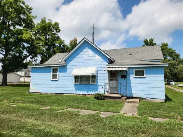 601 W North 5th Street, Shelbyville, IL 62565