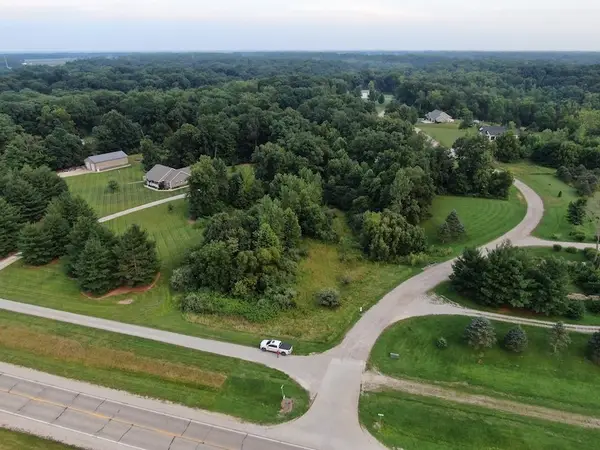 000 Crooked Lane, Dennison, IL 62423