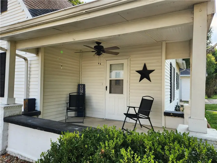 115 E Fillmore Street, Tower Hill, IL 62571 - #3