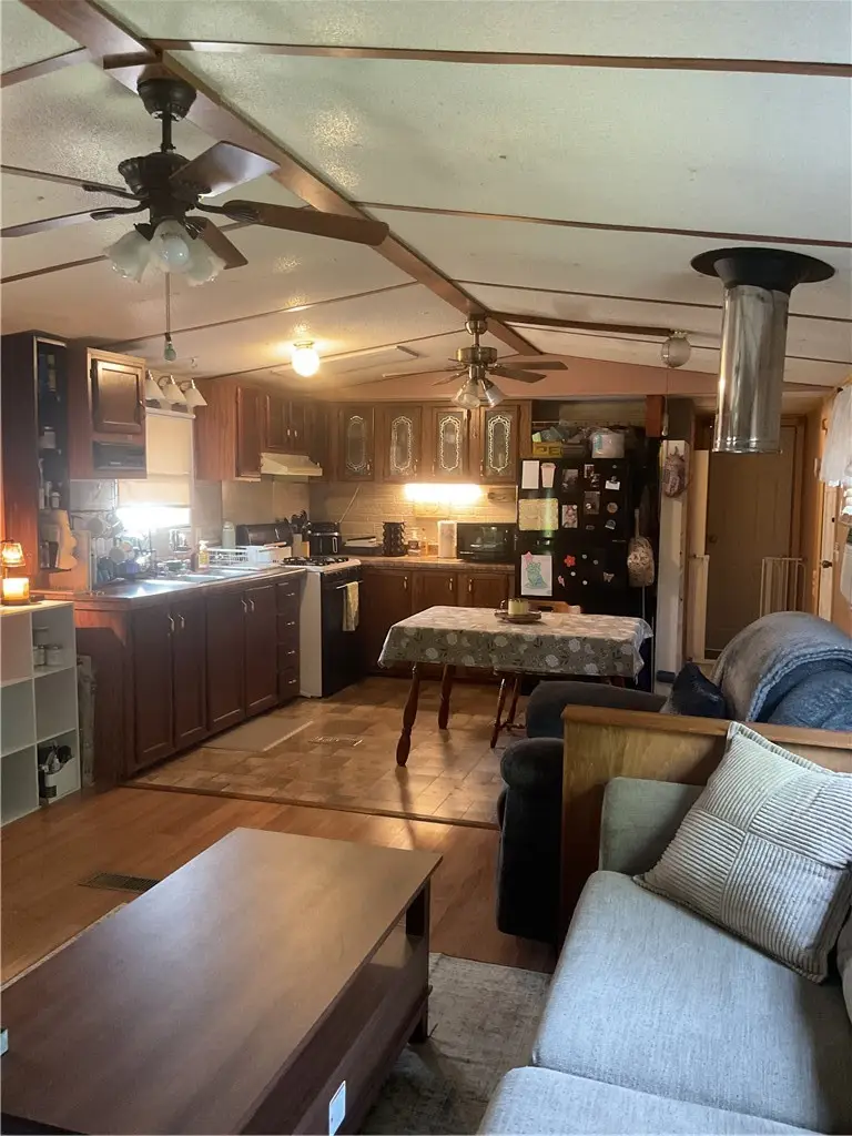 202 Benton Street, Tower Hill, IL 62571 - #3
