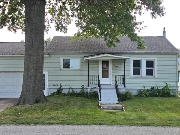 215 N Beech Street, Arthur, IL 61911