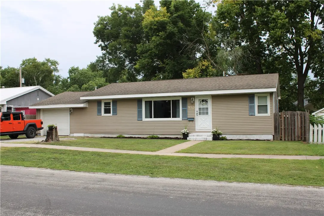 510 Hunter Street, Sullivan, IL 61951 - #1