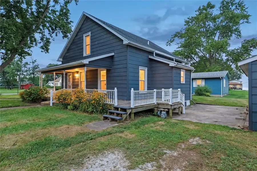 206 Wabash Avenue, Catlin, IL 61817 - #2
