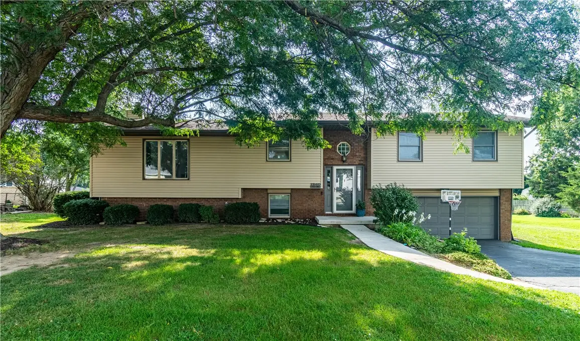 1240 Westside Drive, Mount Zion, IL 62549 - #1
