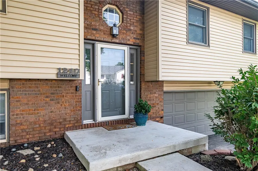 1240 Westside Drive, Mount Zion, IL 62549 - #2