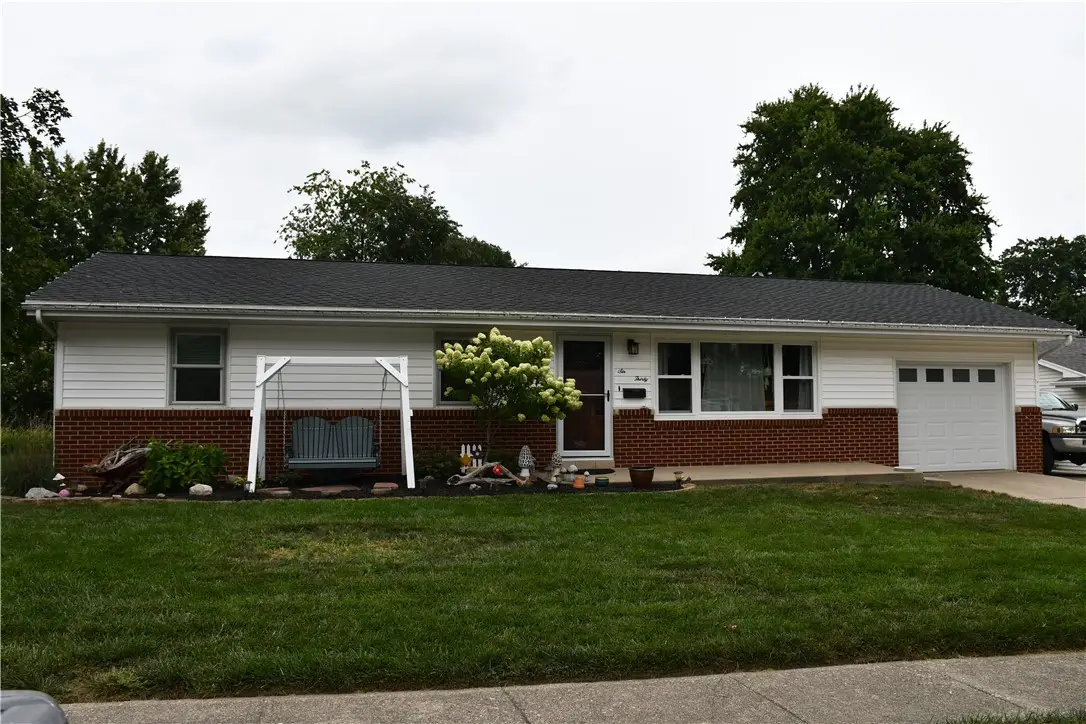 630 Sunrise Drive, Sullivan, IL 61951 - #1
