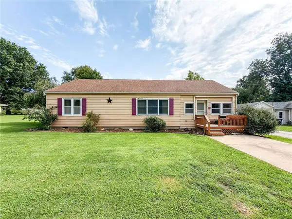 316 W Blackburn Street, Paris, IL 61944
