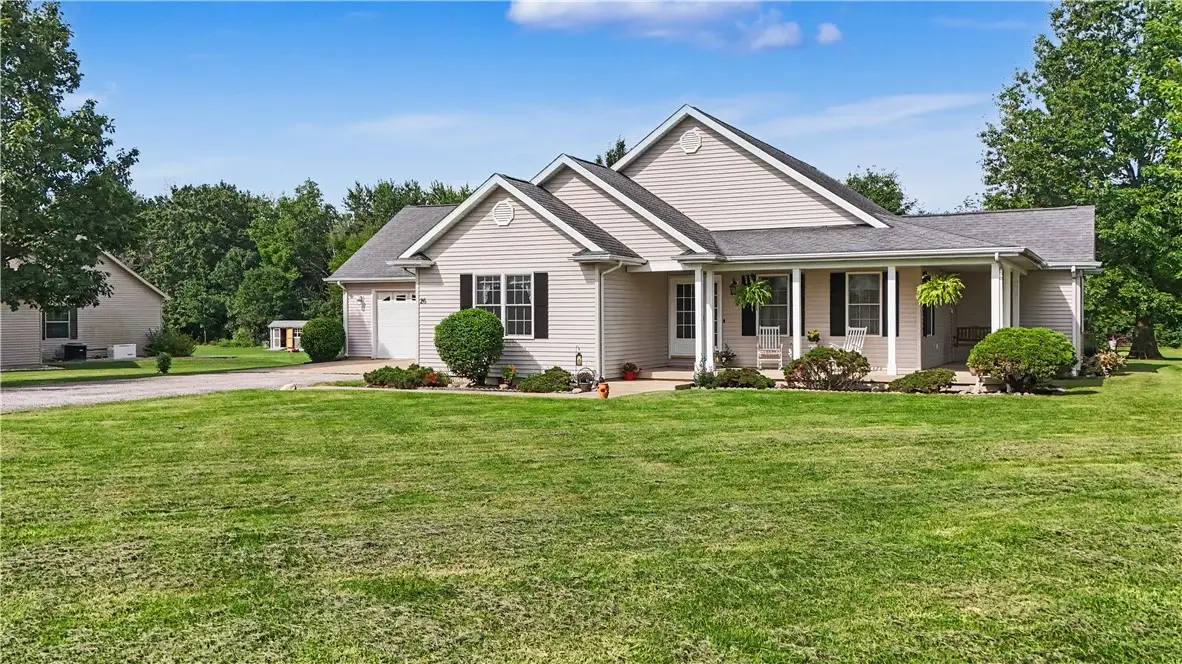 26 Crystal Lane, Bismarck, IL 61814 - #1