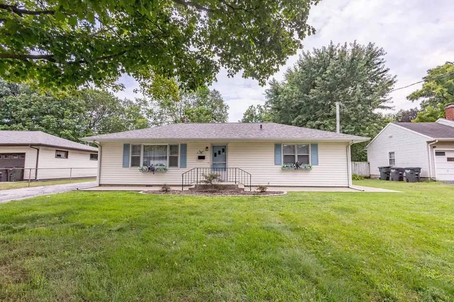 8 Cedar Avenue, Danville, IL 61832 - #3