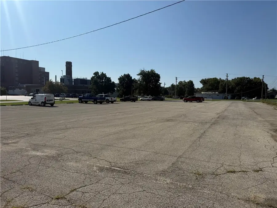 501 Mulberry Street, Effingham, IL 62401 - #3