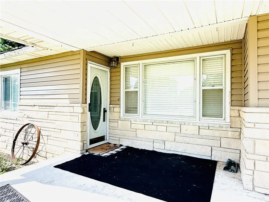 575 E Main Street, Wellington, IL 60973 - #3