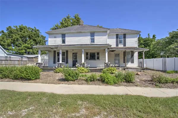 235 Warren Street, Warrensburg, IL 62573
