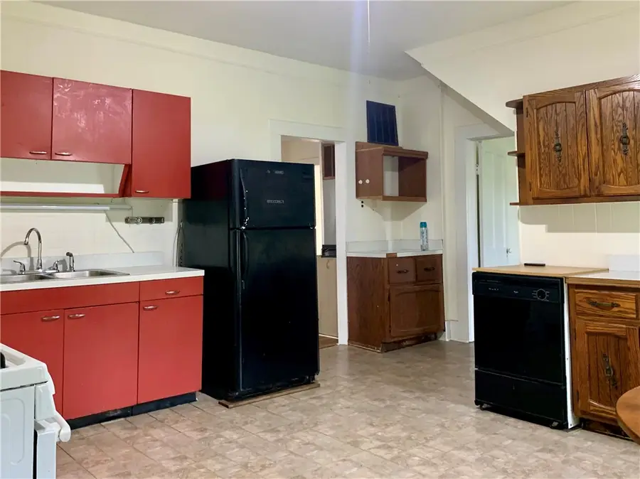 223 W Montgomery Street, Niantic, IL 62551 - #2