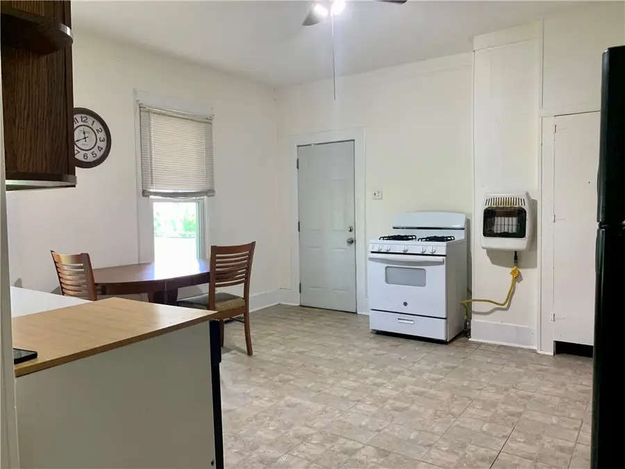 223 W Montgomery Street, Niantic, IL 62551 - #3