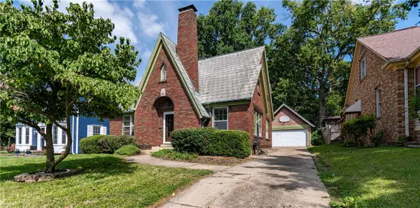 1552 W Sunset Avenue, Decatur, IL 62522