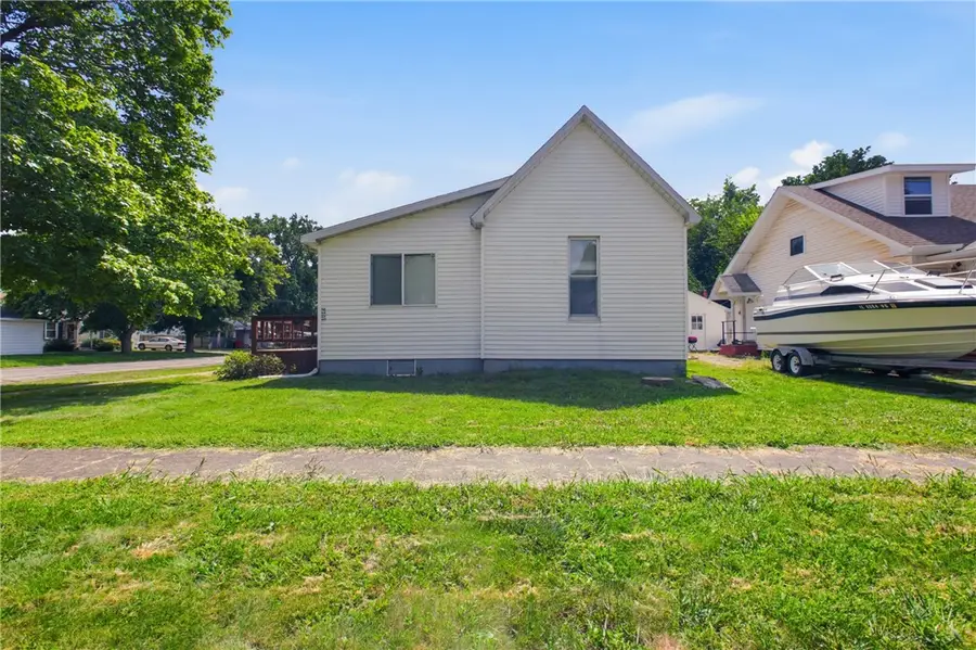 2701 Moultrie Avenue, Mattoon, IL 61938 - #2