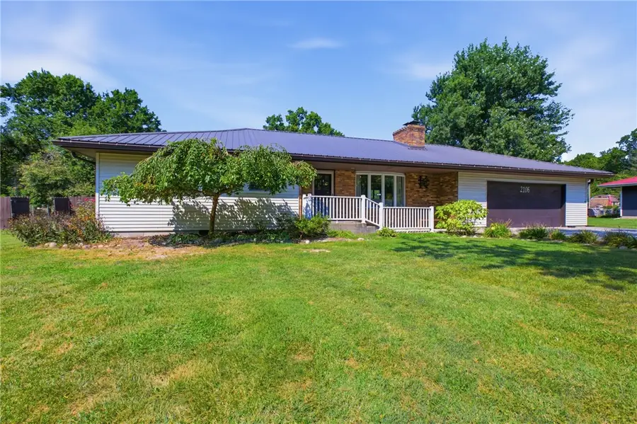 2106 Stoner Drive, Charleston, IL 61920 - #2